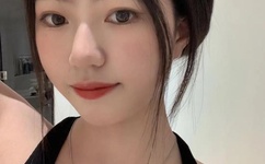 迈开腿让学长尝尝你的草莓的游戏